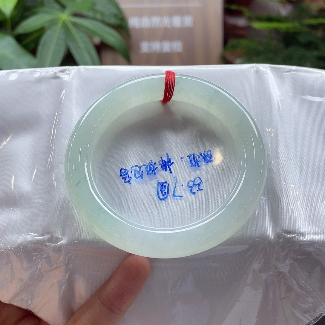 翡翠手镯未镶嵌12 号链接
