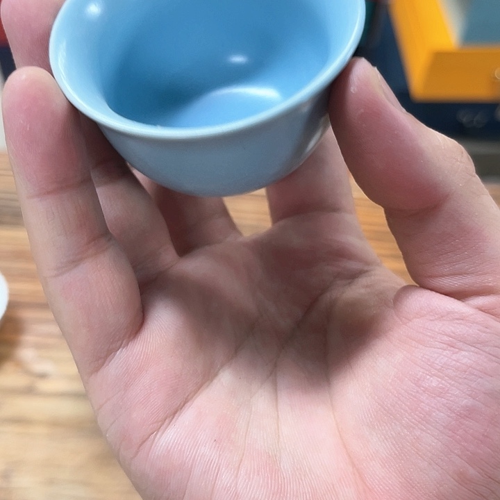 孤品茶具套装等。      