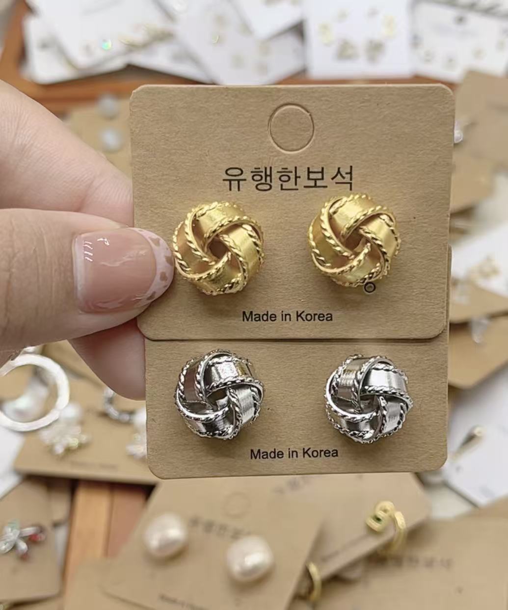 铜合金耳饰 耳饰气质时尚百搭小众简约经典镶嵌精致性法式