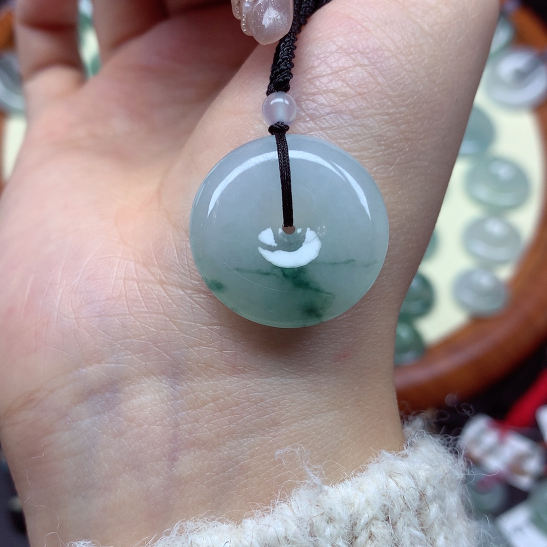 翡翠未镶嵌颈饰吊坠23/5.6mm