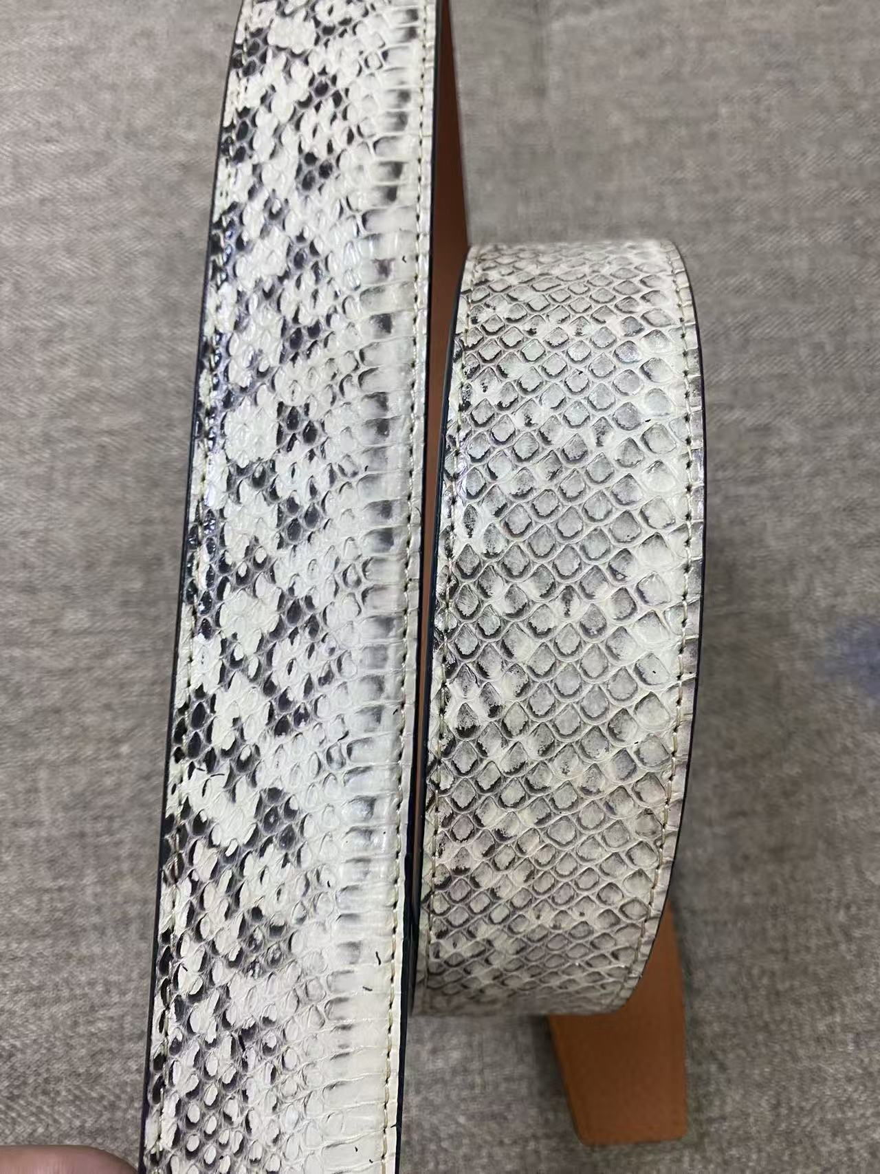 真皮男士蛇皮腰带光身百搭风腰带皮带男士经典