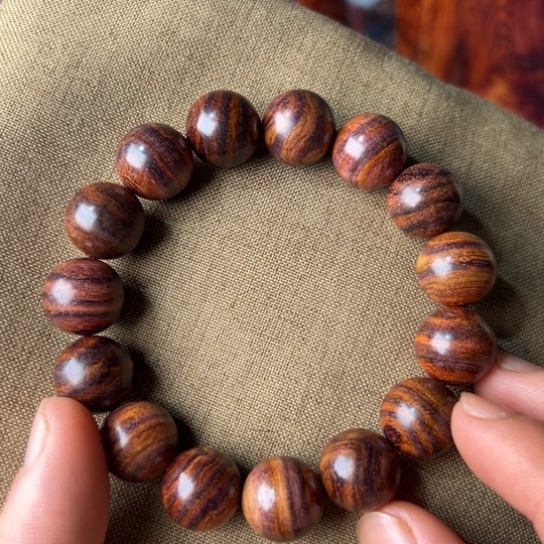 黄花梨/降香黄檀手串Y****iH70