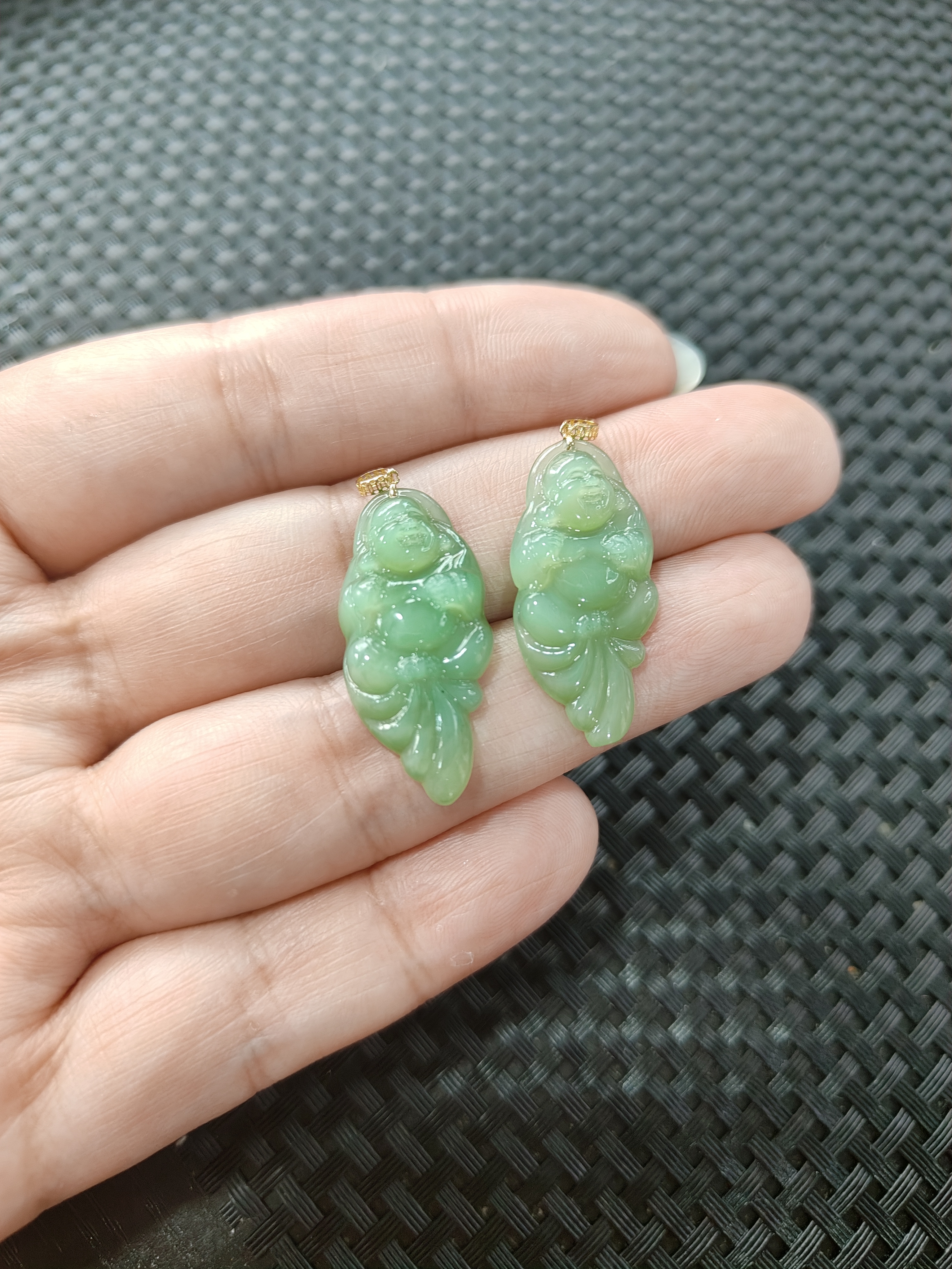 【源石珠宝】和田玉俄料碧玉18K金冰底佛公吊坠多样性发一