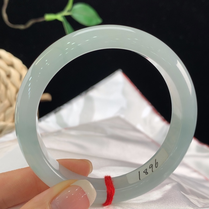 翡翠手镯未镶嵌111-1896