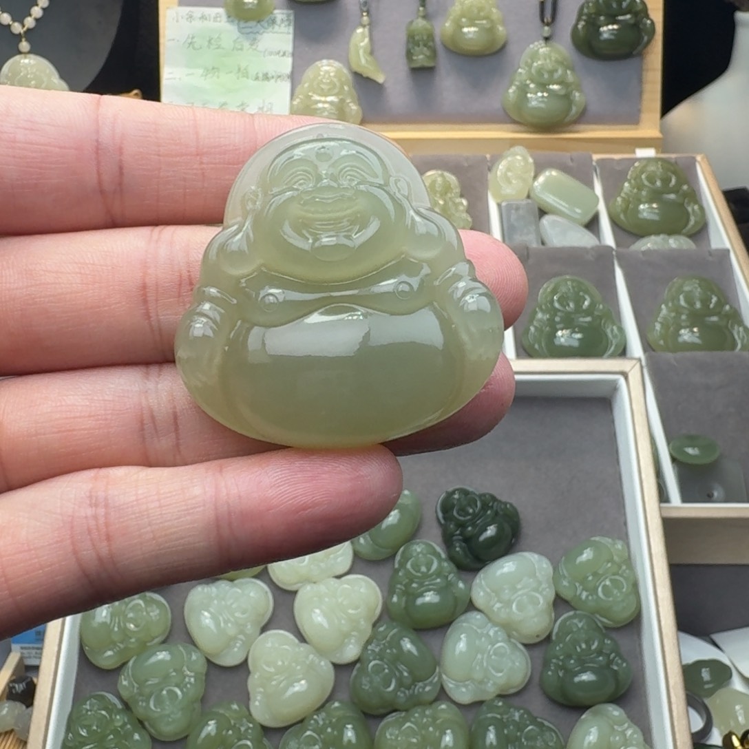 和田玉颈饰未镶嵌