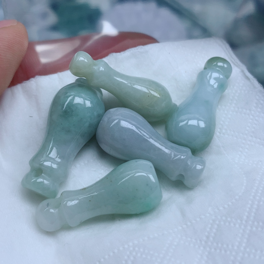 翡翠未镶嵌吊坠(不含链)吊坠