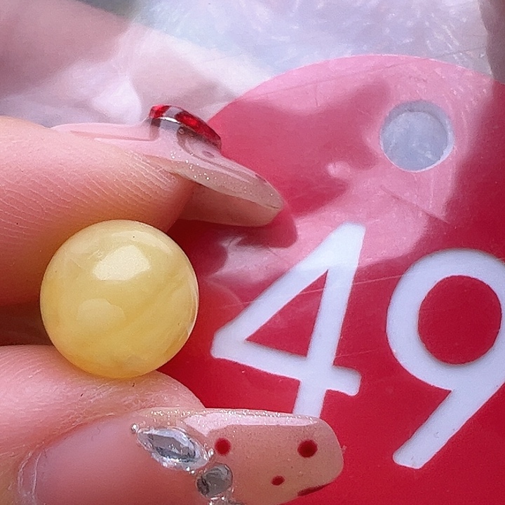 未镶嵌蜜蜡裸石微瑕 9.3mm圆珠