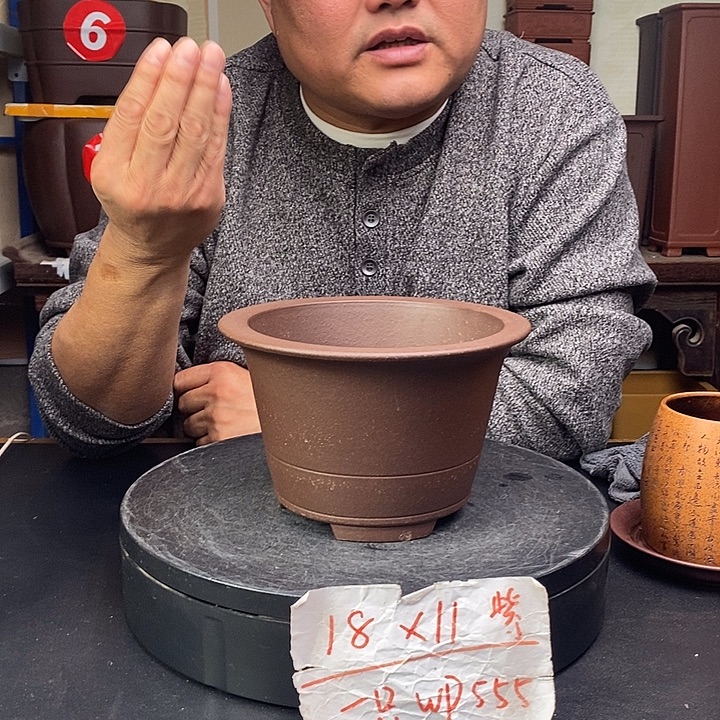 紫砂花盆货号一只WP555