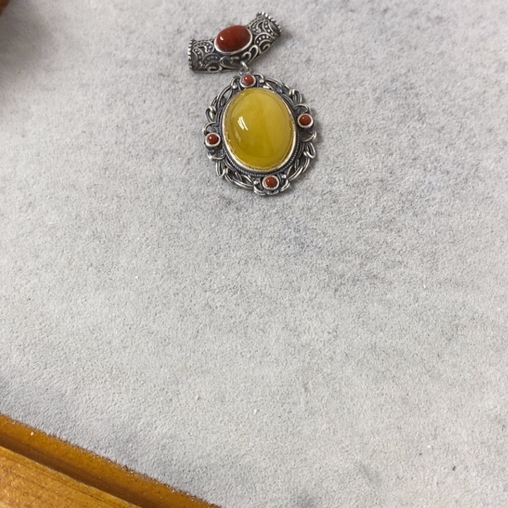 蜜蜡裸石银S925镶嵌吊坠