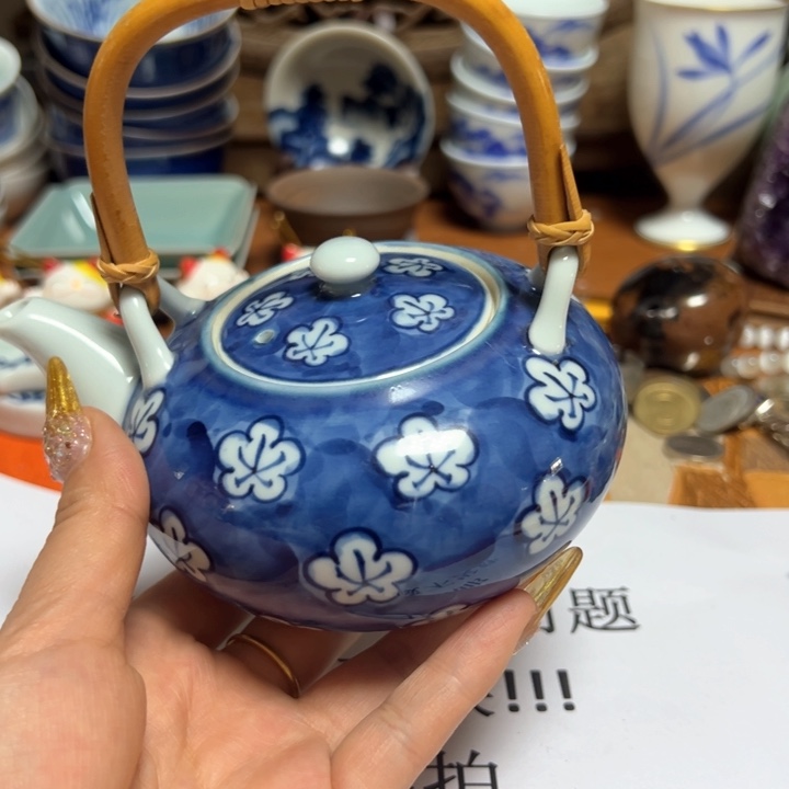 盖碗瓷器直播放漏中