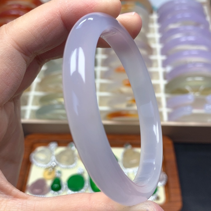 玛瑙/玉髓手镯未镶嵌