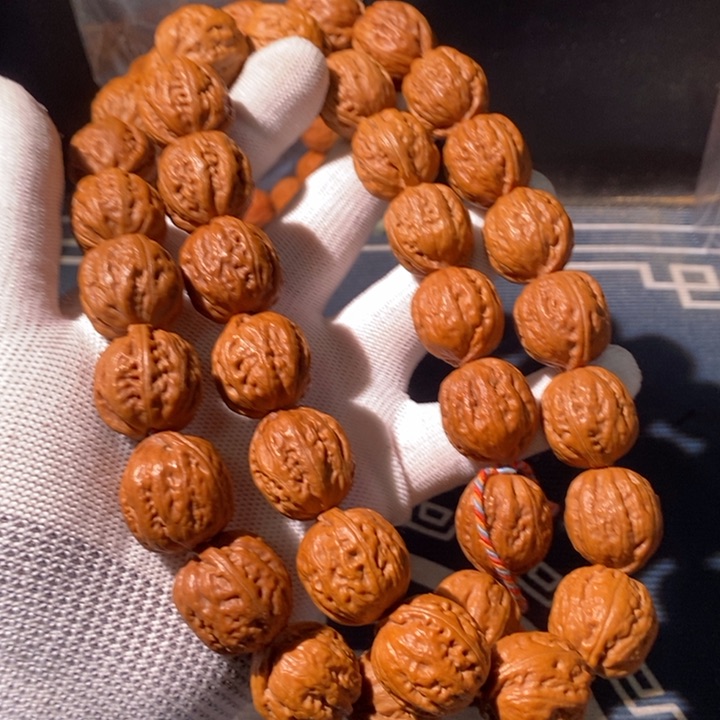 文玩核桃手串…………7