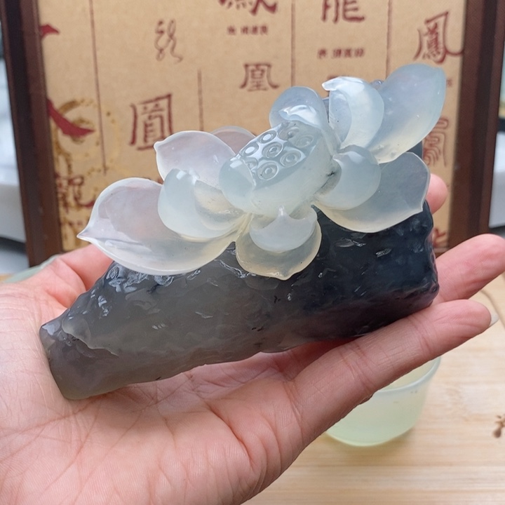 岫玉四大名玉摆件未镶嵌梅****人