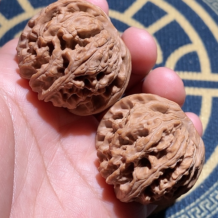 【闪购商品】文玩核桃吊坠麒麟元宝