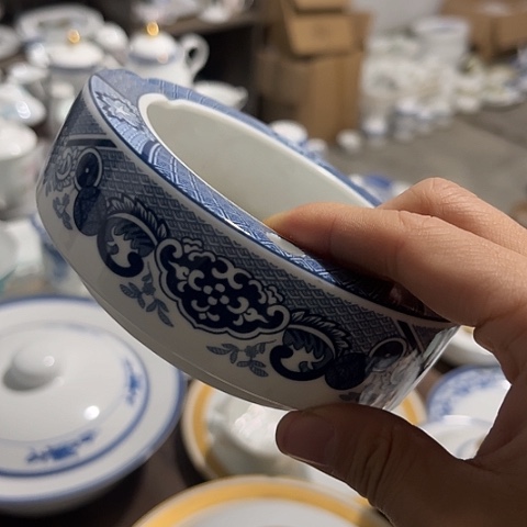 瓷其他烟灰缸一个陶瓷