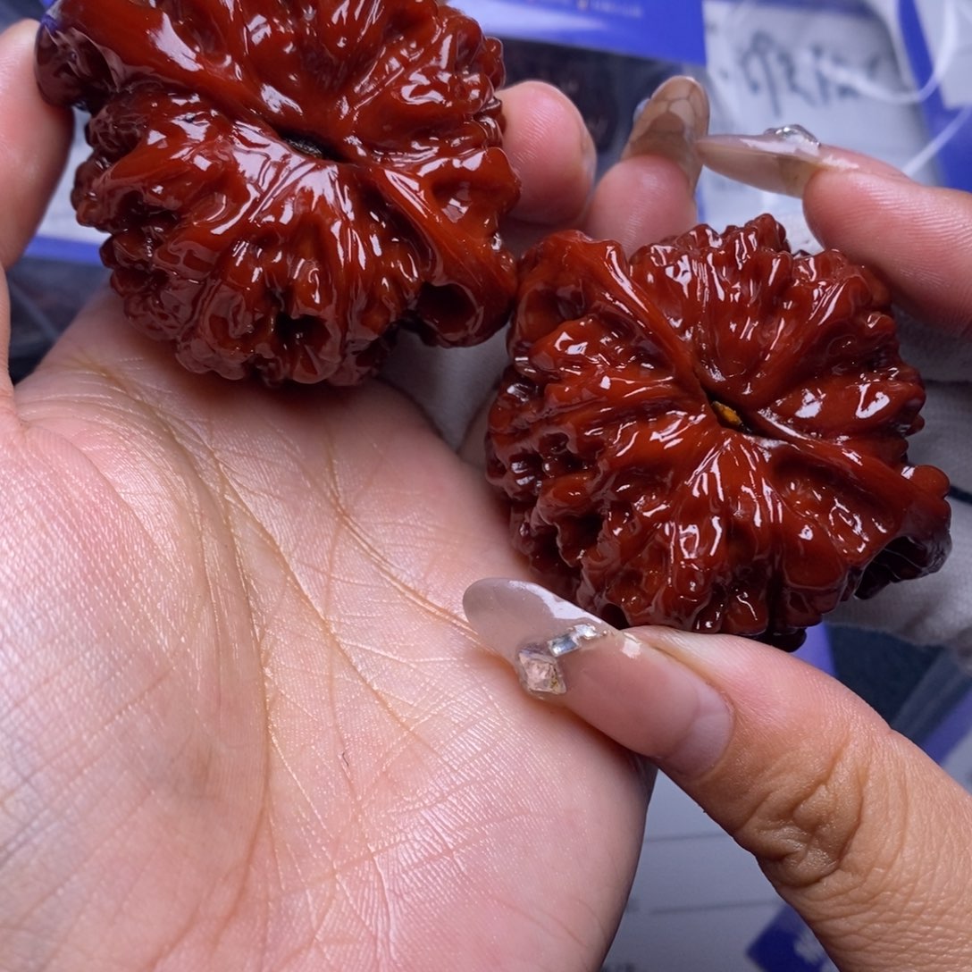 天***木文玩核桃吊坠官帽56