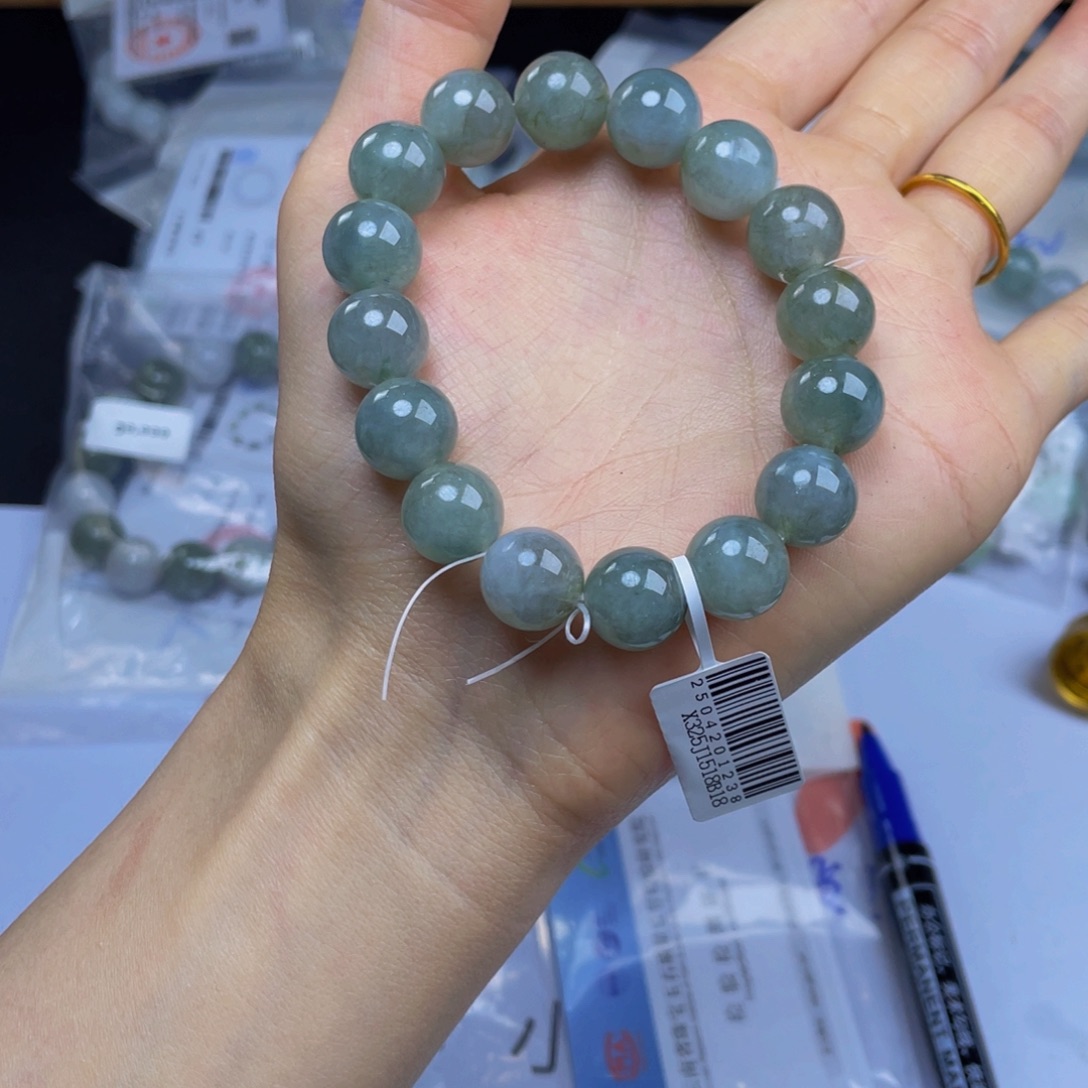 未镶嵌定制翡翠手串