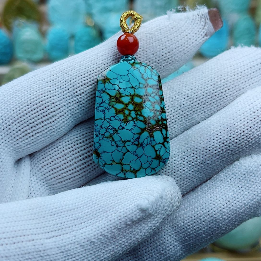 绿松石未镶嵌珠宝奇石