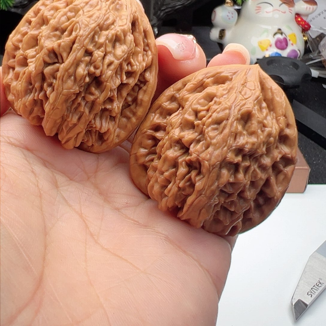 文玩核桃把件虎头王42