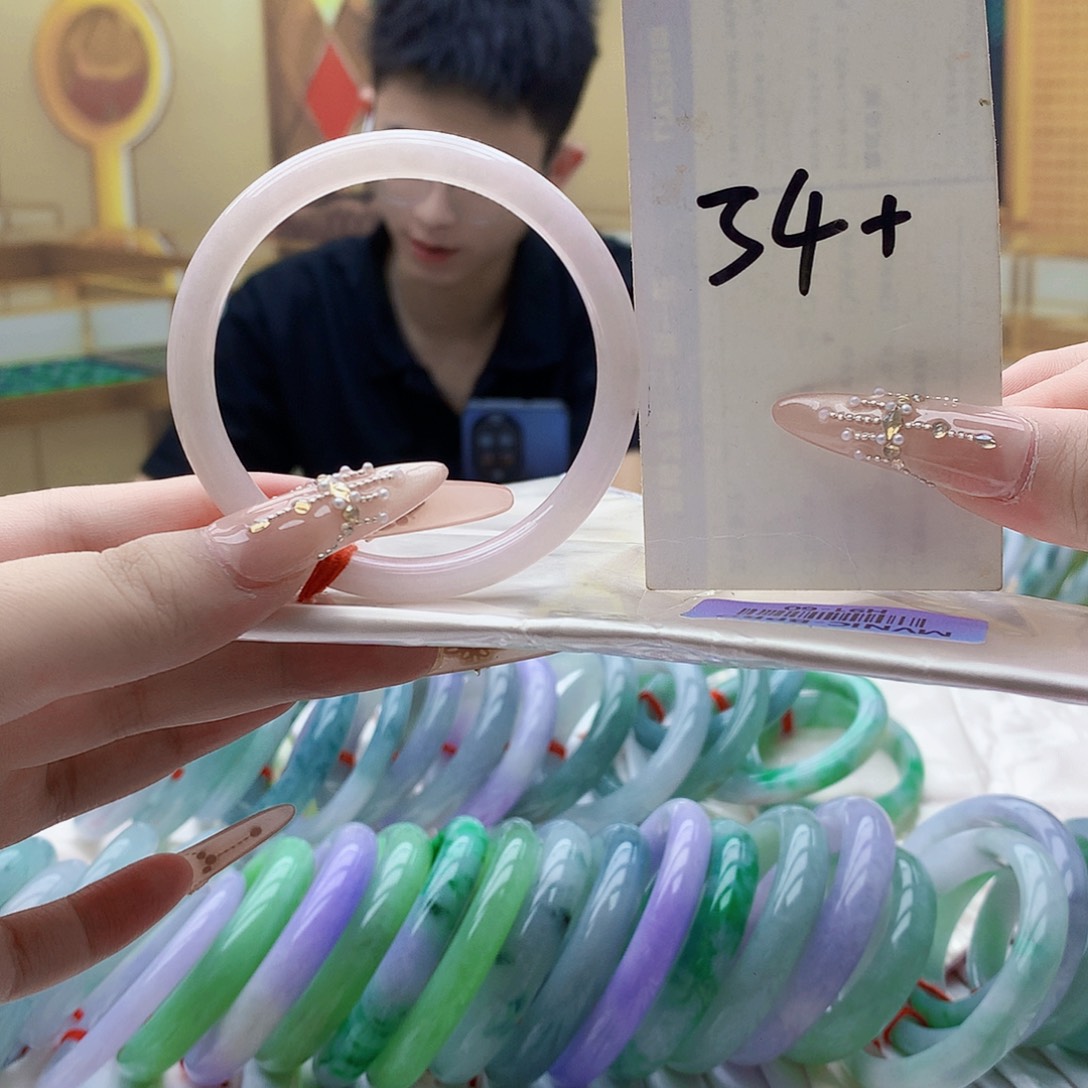 翡翠未镶嵌手镯nnn