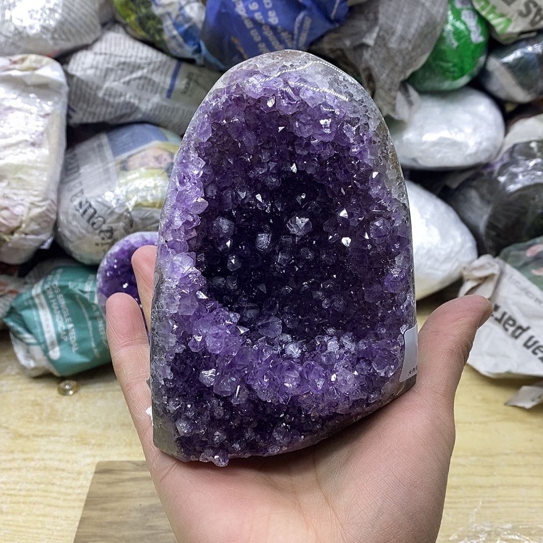 水晶大型摆件（非配饰）未镶嵌