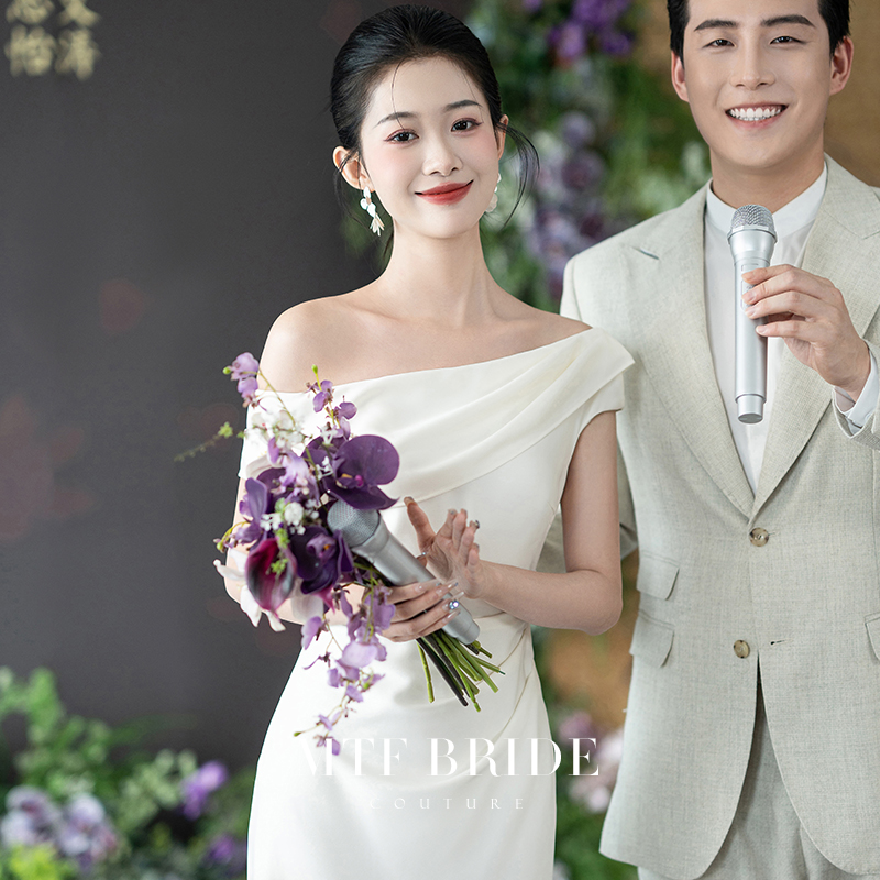 满庭芳【恋人II】法式荡领斜肩订婚礼服高级感连衣裙领证登记小白裙