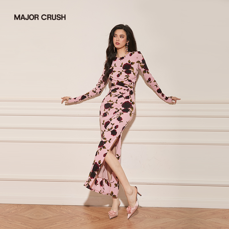MAJOR CRUSH新款温柔浪漫玫瑰开叉连衣裙气质性感修身6255