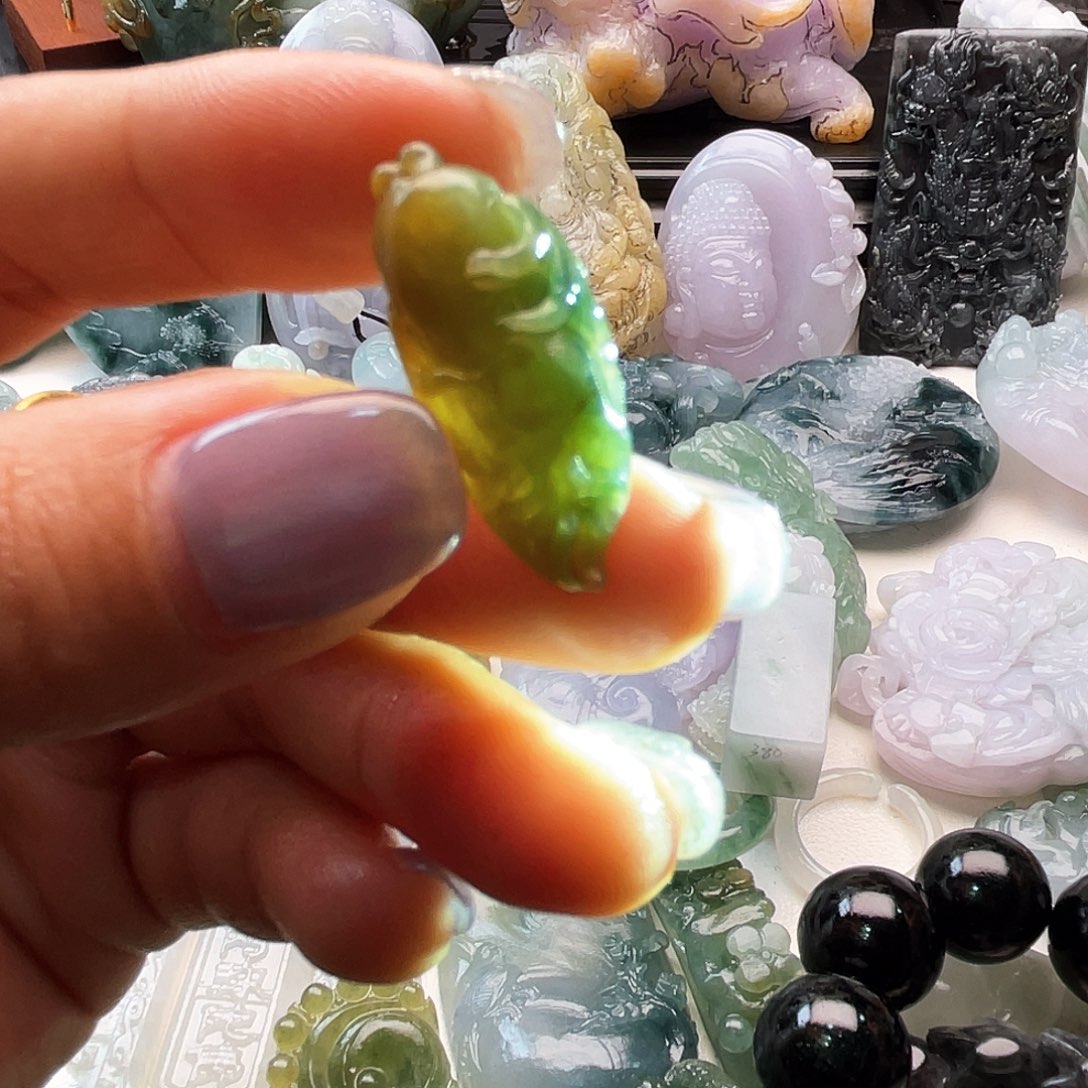 定制翡翠未镶嵌天然