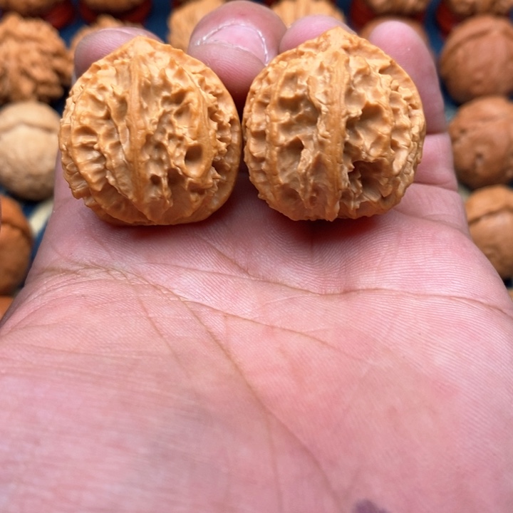 文玩核桃把件小花王