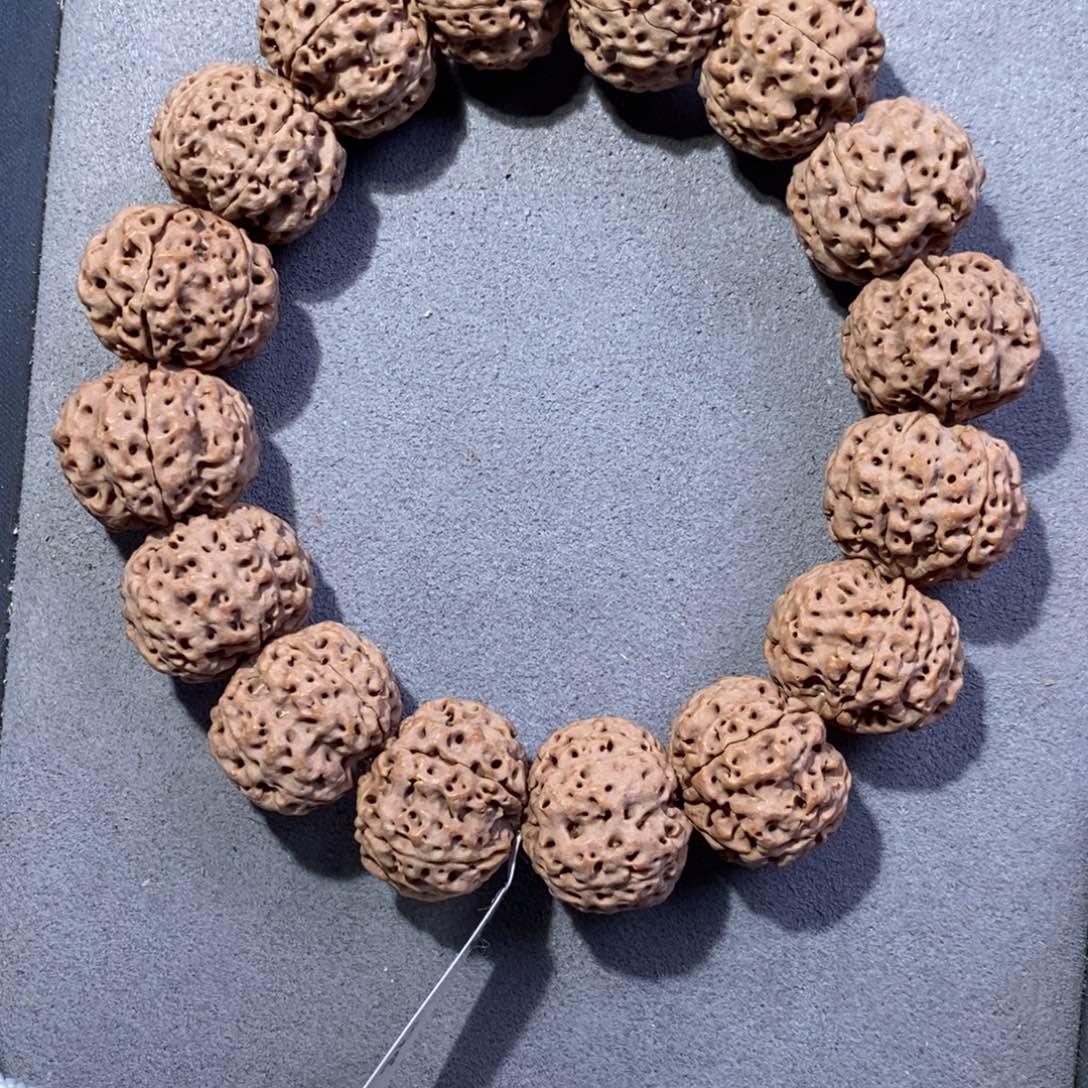 金刚菩提吊坠蜂王19