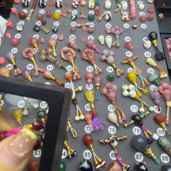 邢***玛瑙/玉髓未镶嵌三通