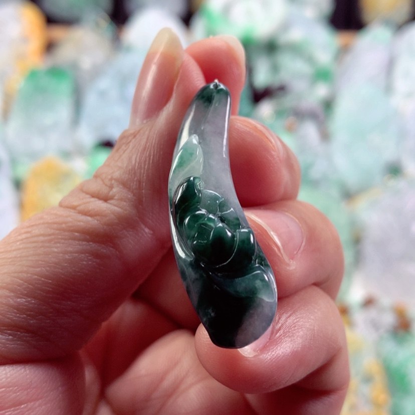 【闪购商品】翡翠吊坠(不含链)未镶嵌