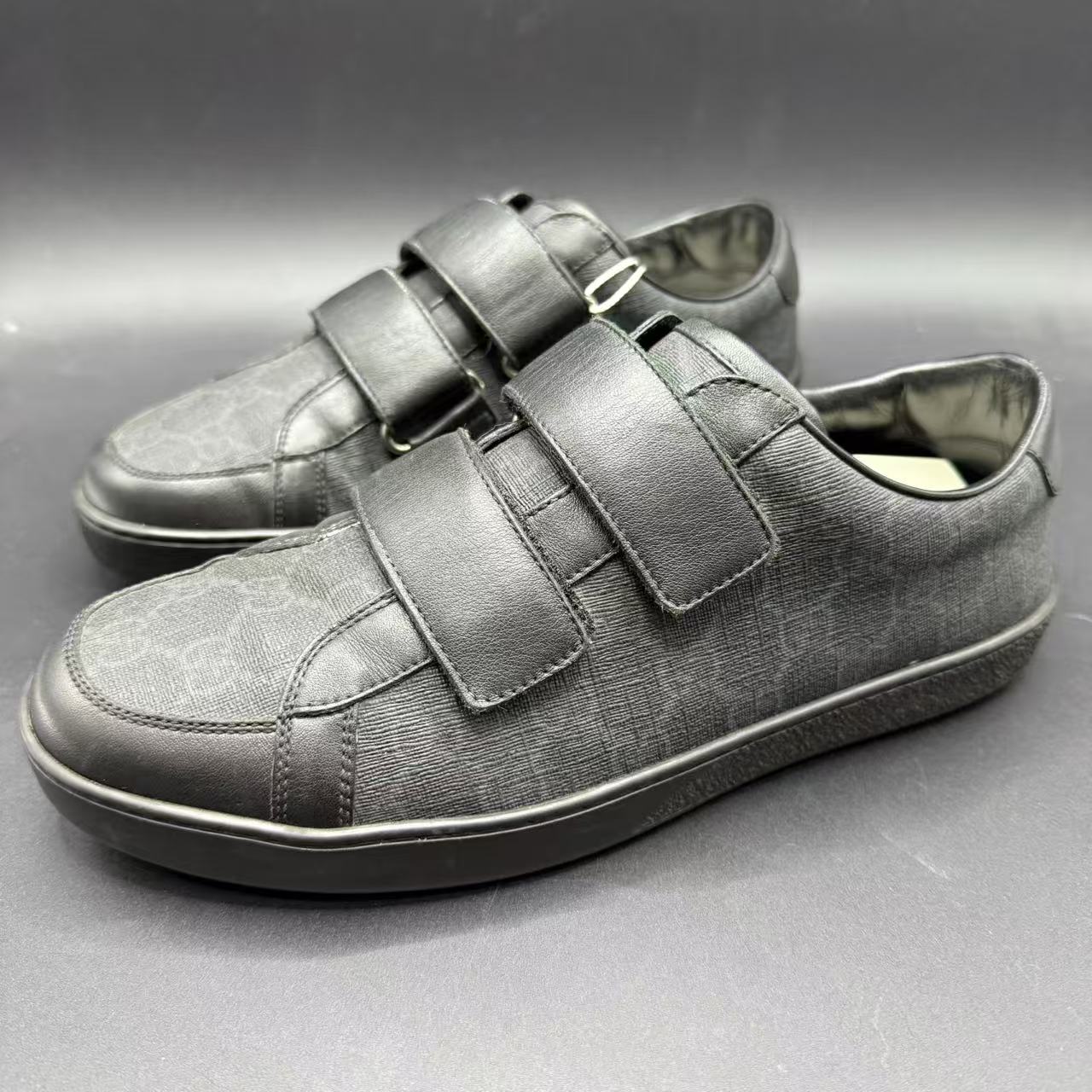 95新 GUCCI/古驰 【聚星好物】男士魔术贴黑色老花板鞋 40码b109d