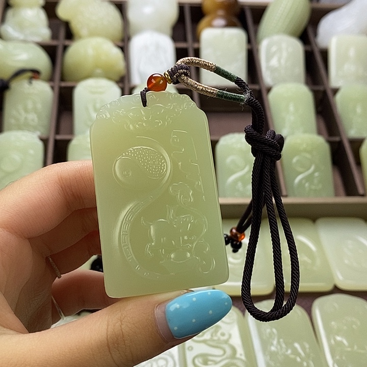 昆仑石双面守护兔