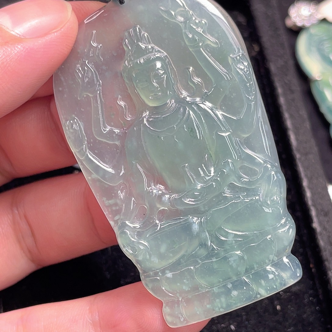 翡翠未镶嵌颈饰6，