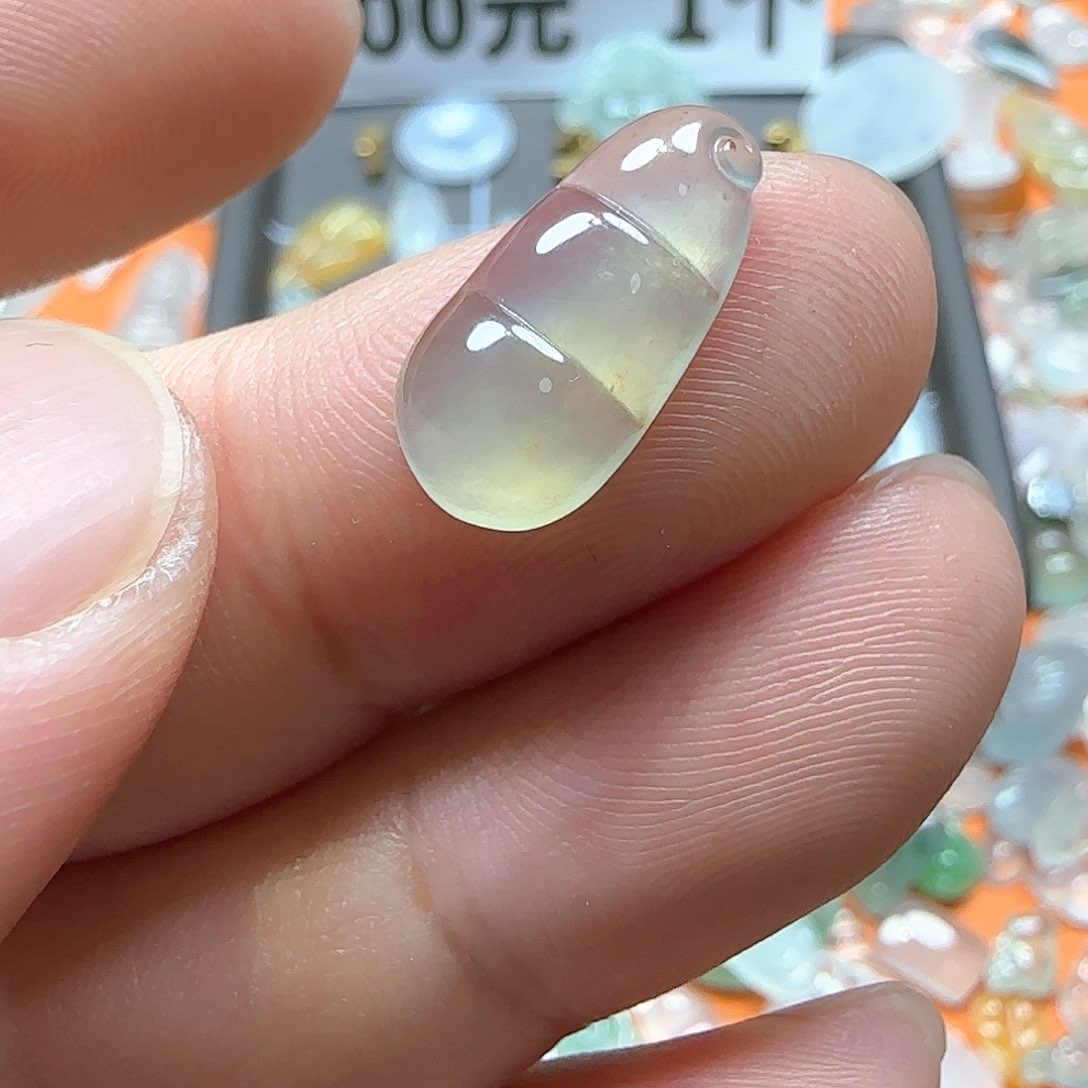 定制翡翠未镶嵌翡翠