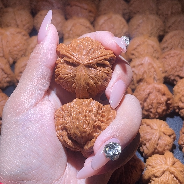 壹***风吊坠文玩核桃小妹三棱