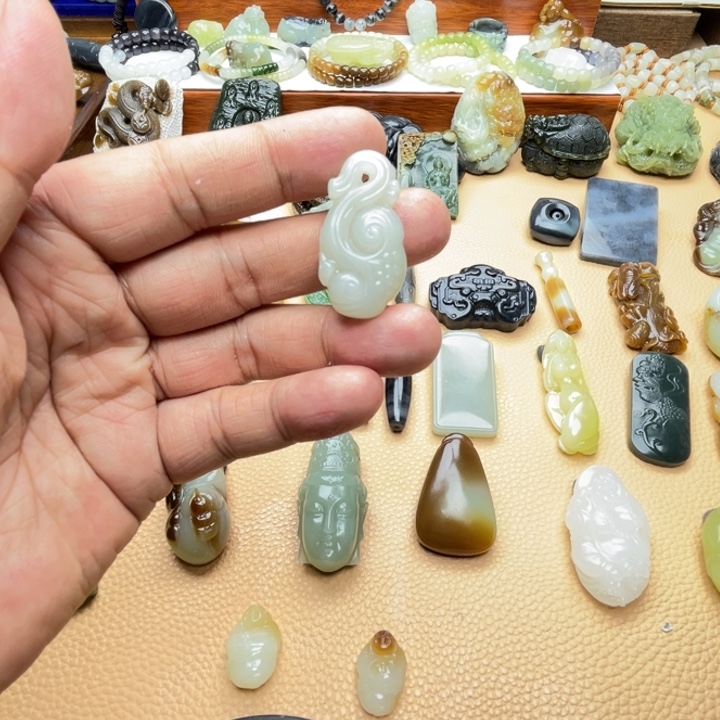 和田玉颈饰未镶嵌定制款