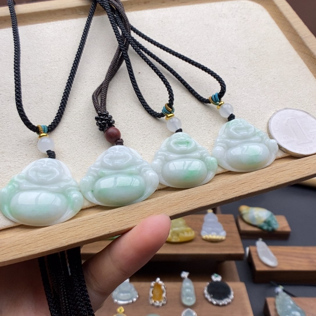 【闪购商品】颈饰未镶嵌翡翠发其一