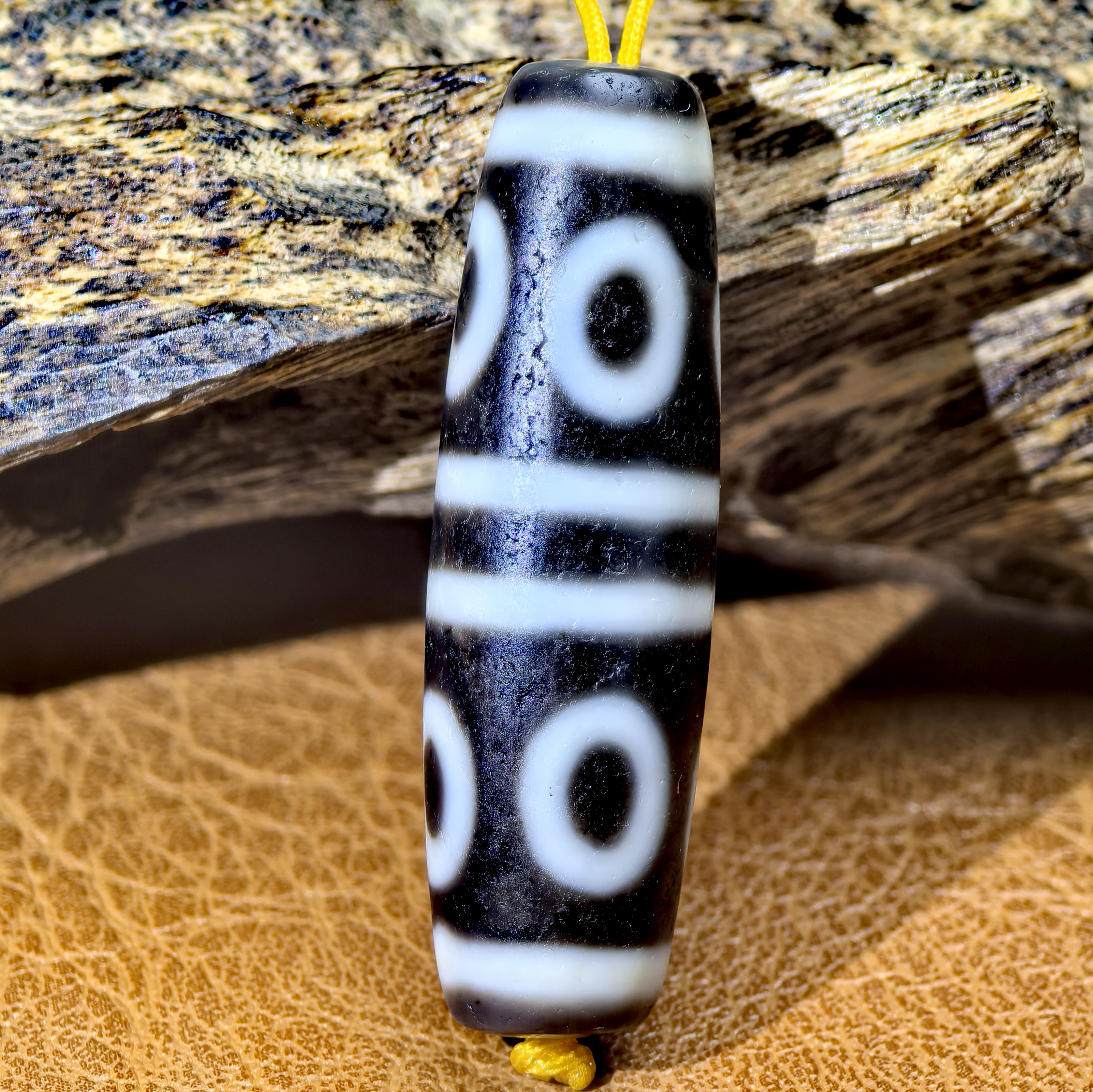 福利款早期藏区流转至纯极致黑白佛八眼珠珠玛瑙玉髓锁骨链吊坠