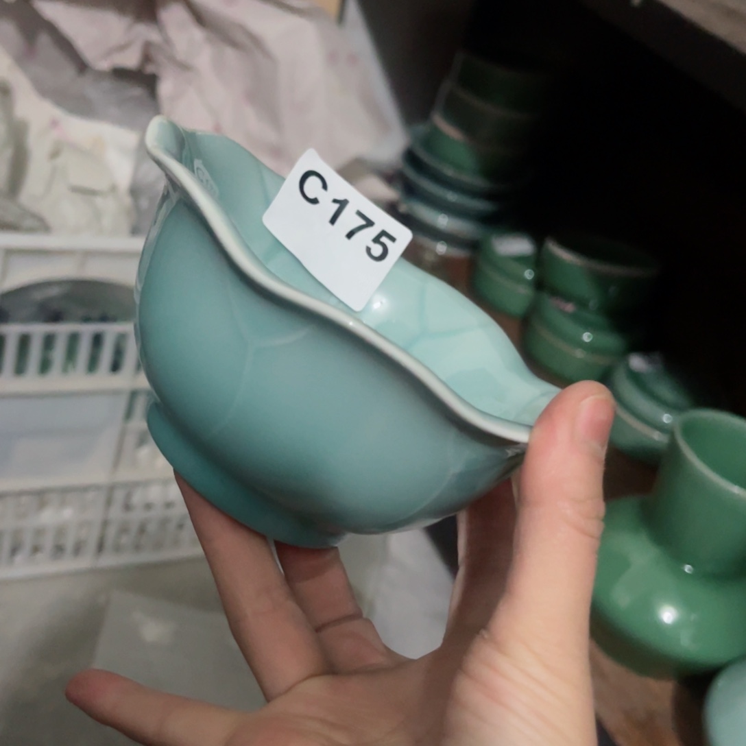 瓷片哈哈哈哈哈哈哈