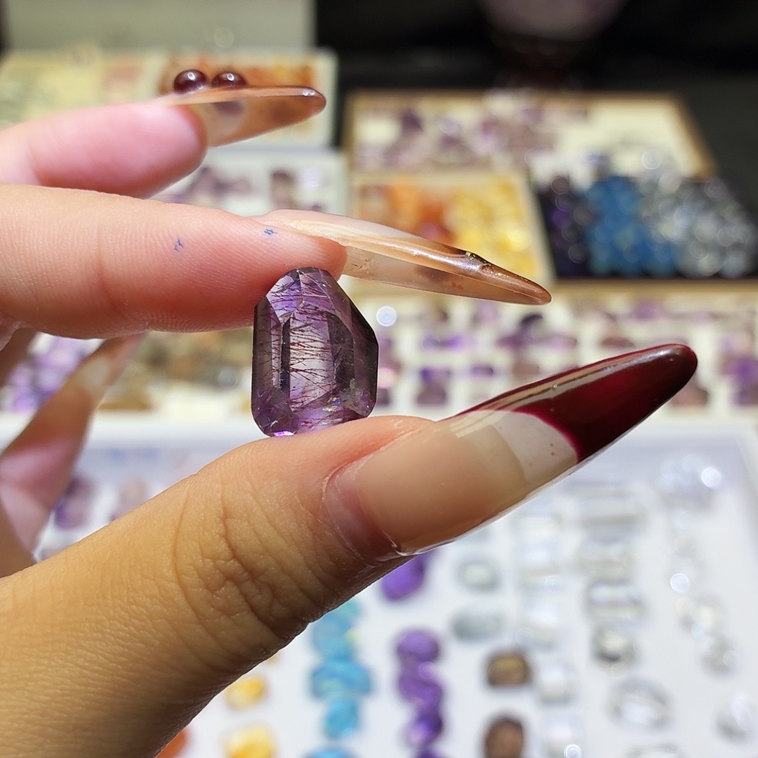 水晶吊坠(不含链)未镶嵌紫超七随形