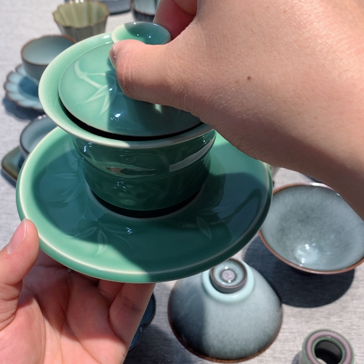 国***星龙泉青瓷茶具盖碗