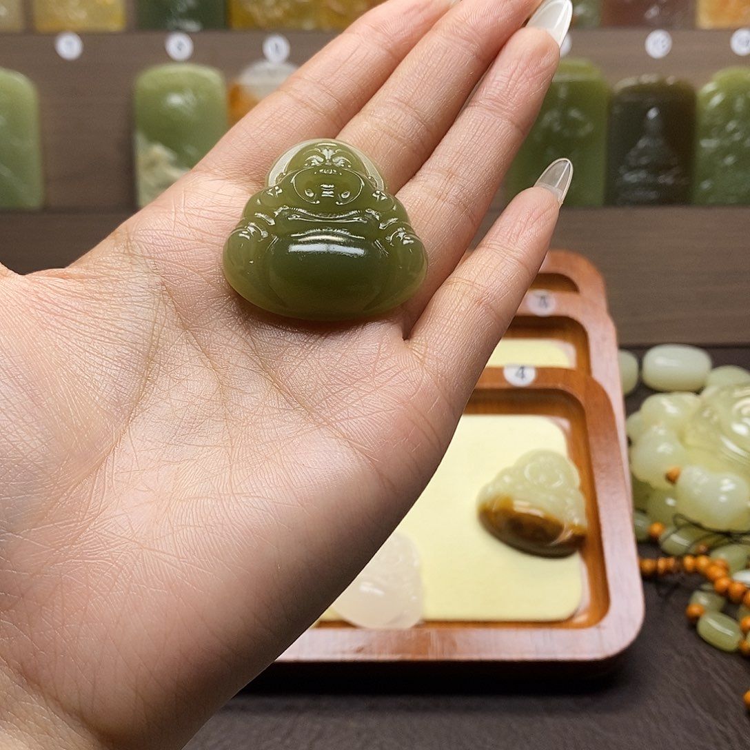 新疆昆仑山料方解石玉