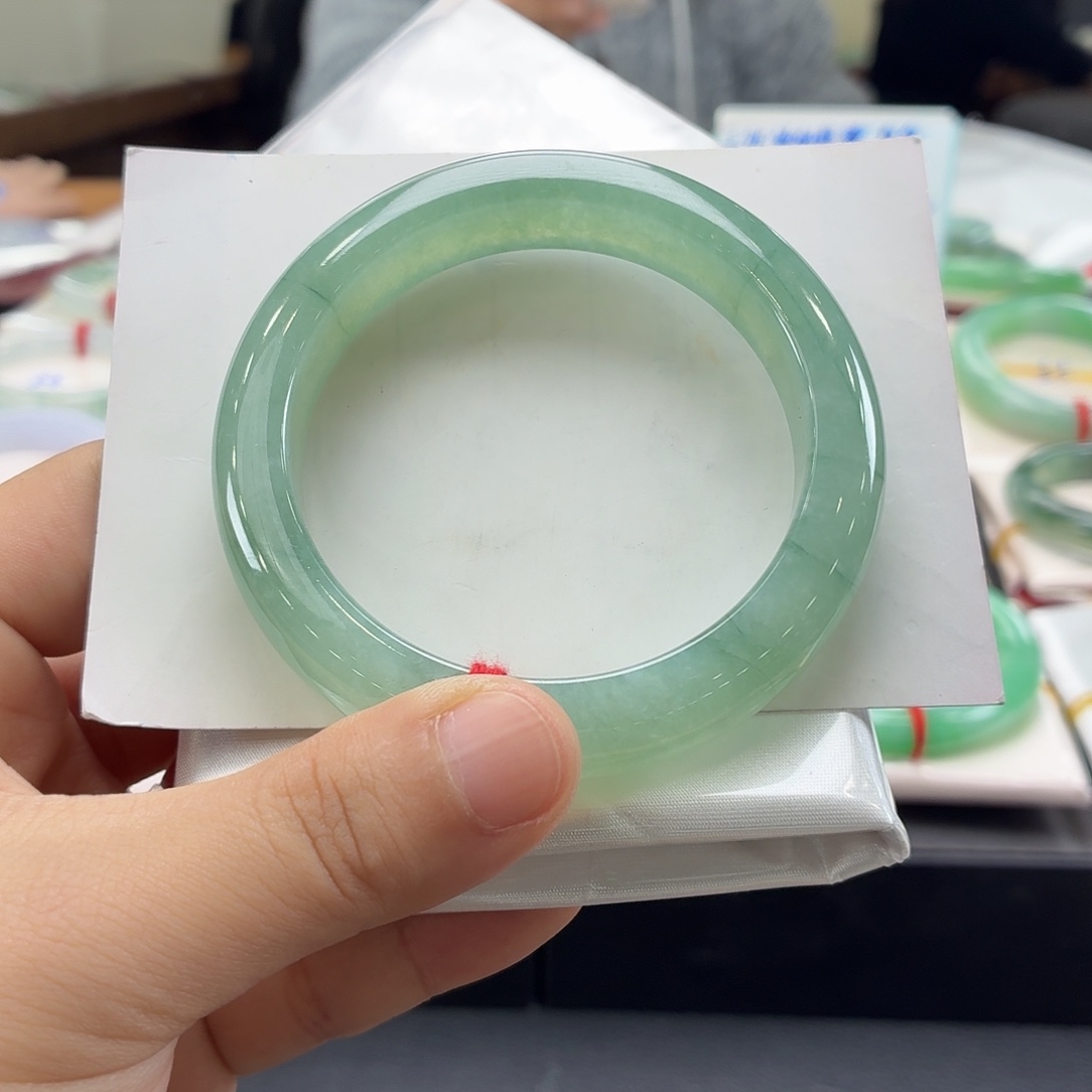 翡翠未镶嵌手镯12号