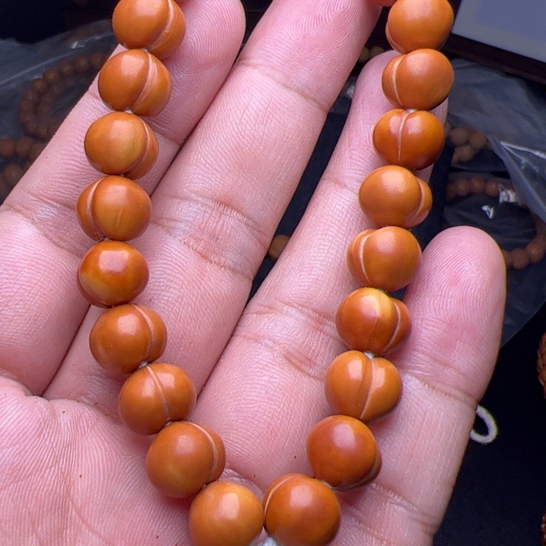 猴头核桃吊坠哦据咯