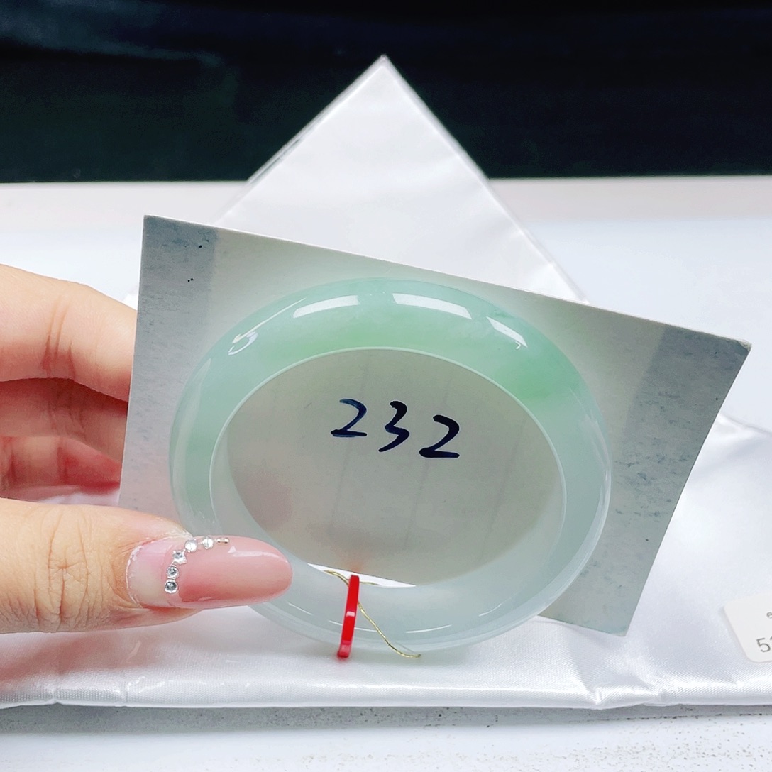 翡翠未镶嵌手镯 正圈53+