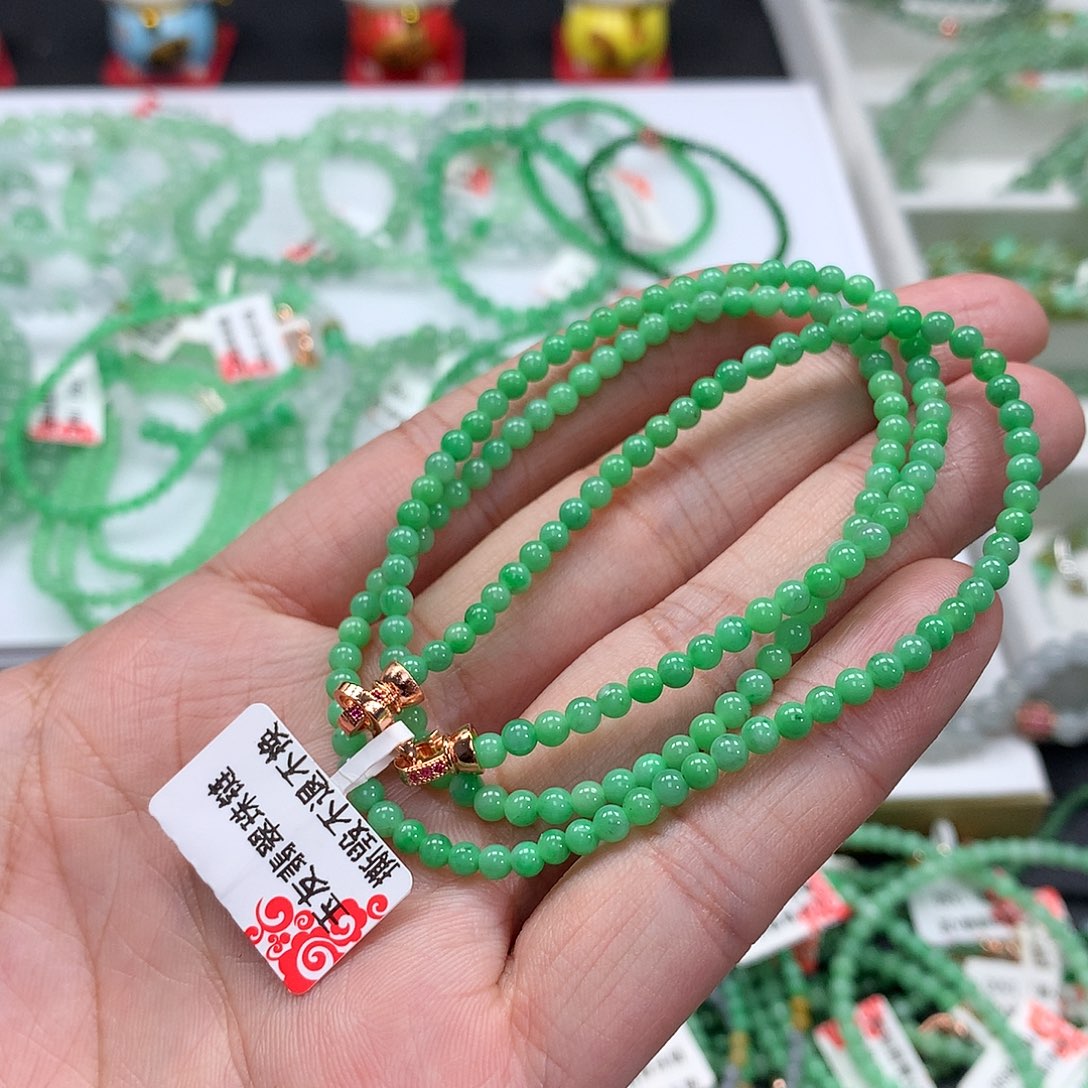 翡翠手链未镶嵌翡翠