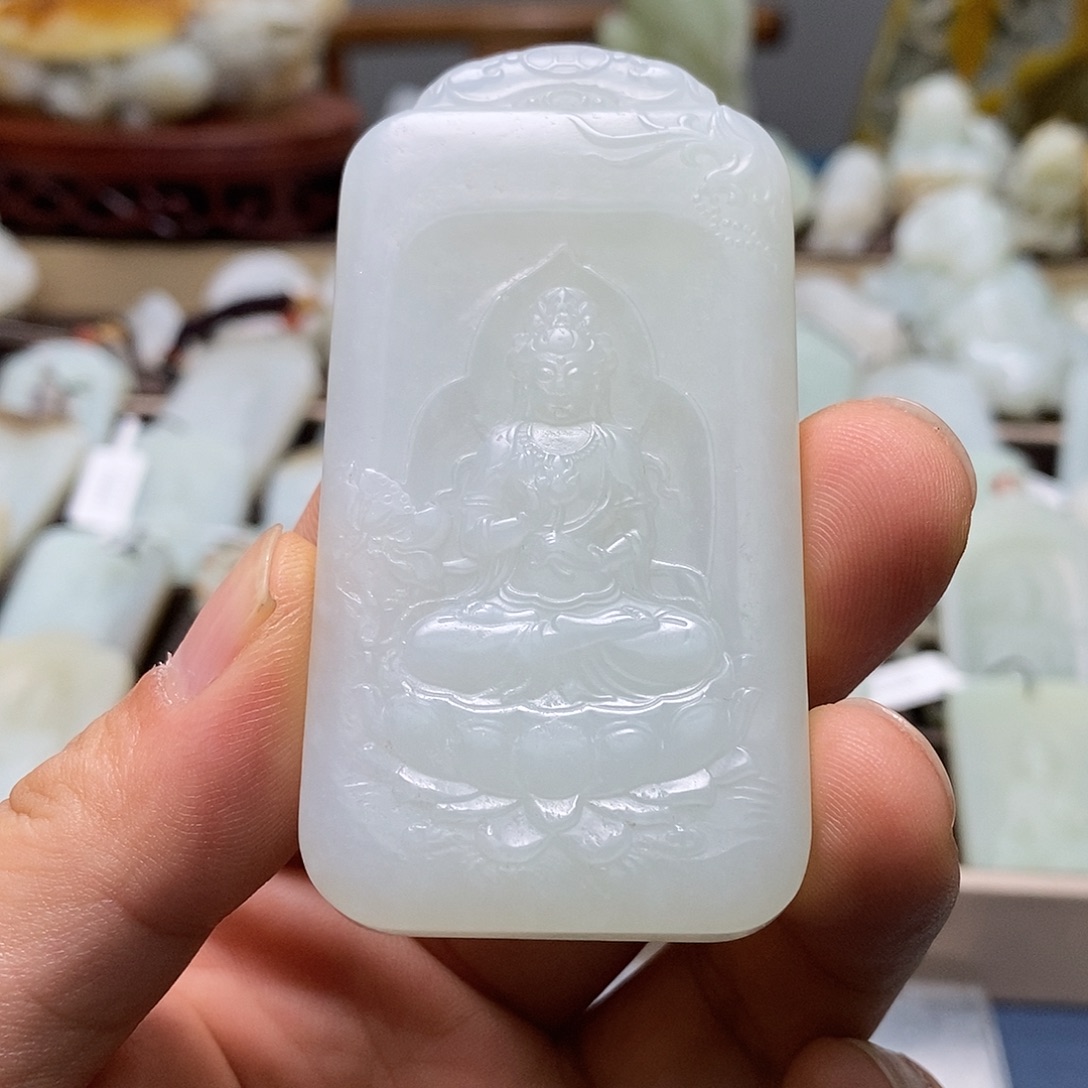 未镶嵌和田玉（糖玉）挂件