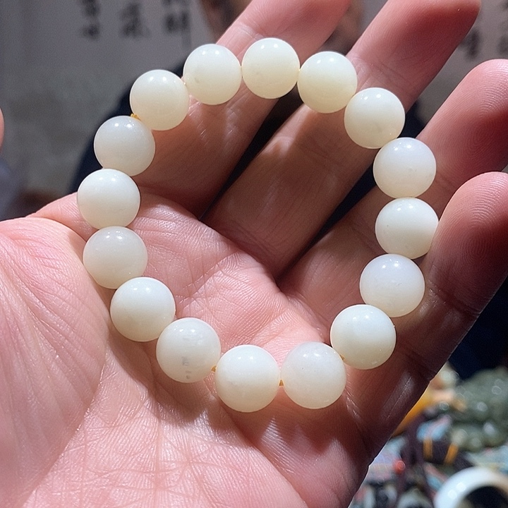 和田玉手链未镶嵌